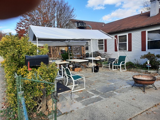 Rockville Food Pantry on Crabb and Burgundy Street.